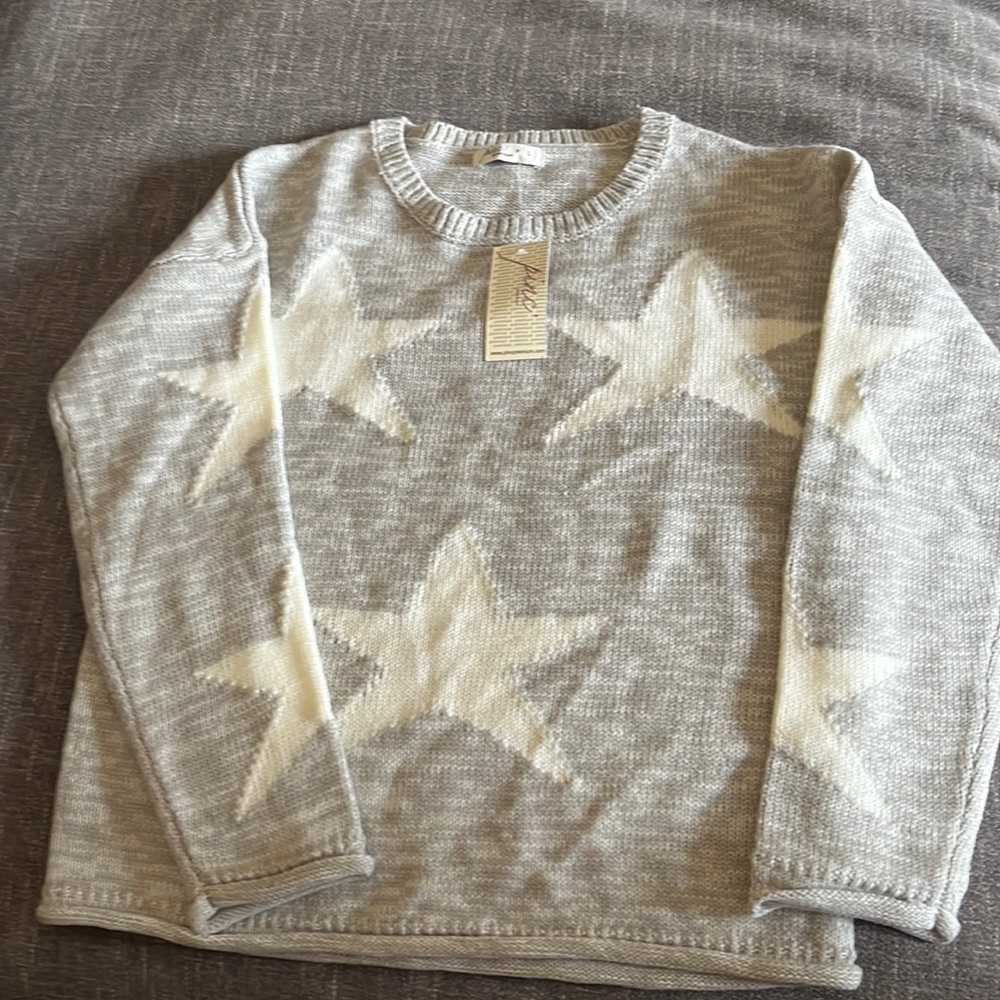 Pinc grey and white sweater with stars kids size large